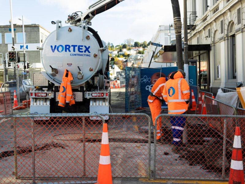 Hydro digging job underway by Vortex Contracting, Christchurch and Dunedin